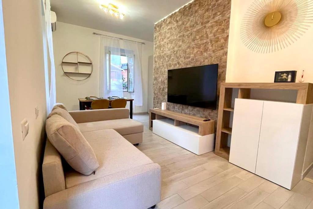 W Hydromassage And Garden 20min From S.peter * Rom